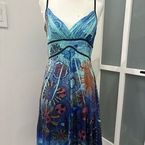 Vintage Y2K Boho dress with ties in the back!